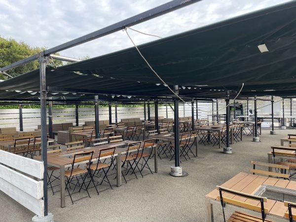 カジュアルゾーン ¥1,100