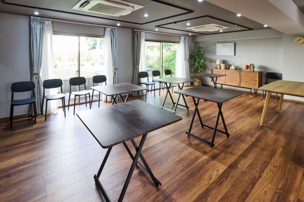 北参道駅前　1F フロア（立食イメージ）