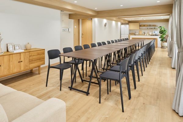 北参道駅前　3F フロア（着席イメージ）