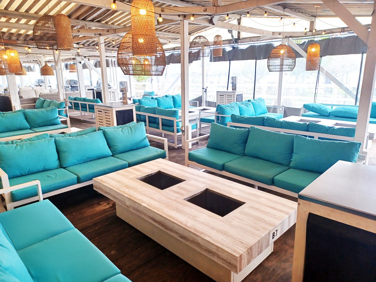 �u���[�\�t�@�]�[�� ��1,600�`