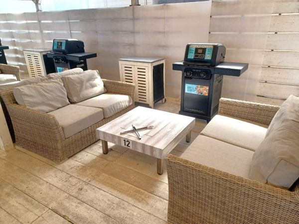 4����  ��1,700�`