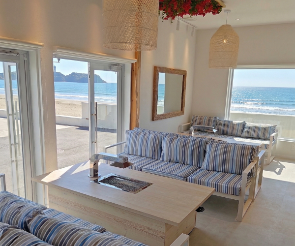 ラグジュアリー 6名席