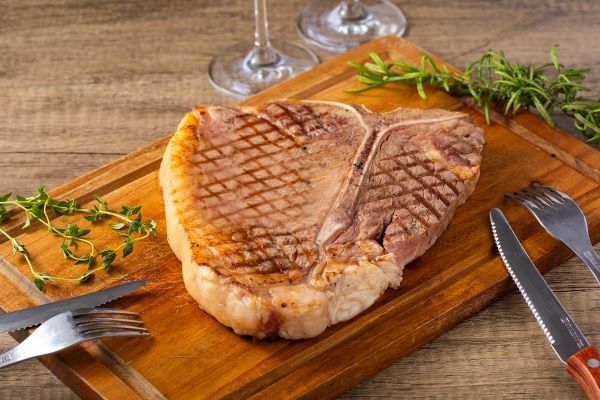 牛Tボーンステーキ 約500g