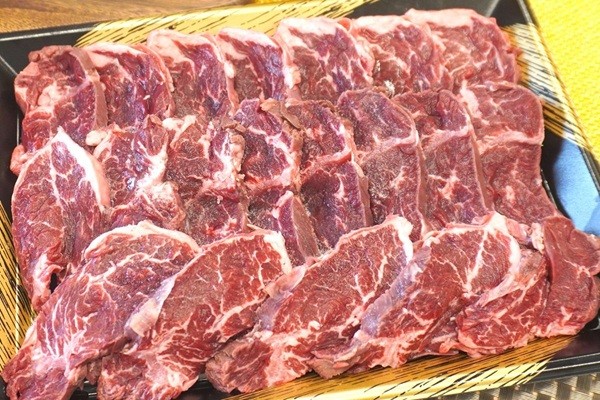 牛ハラミ 500g / ¥3,080　1kg / ¥5,940