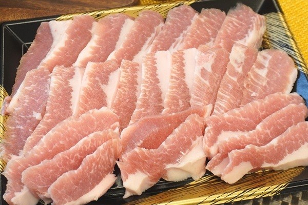 豚トロ 500g / ¥1,650　1kg / ¥3,080