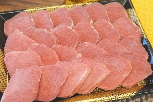 豚ヒレ 500g / ¥1,650　1kg / ¥3,080