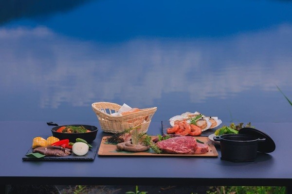 【食材付・手ぶらでBBQ！】湖と山梨特産を味わう！¥4,000